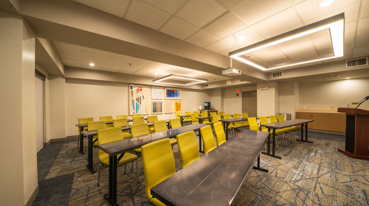 Holiday Inn Express & Suites Oldsmar Meeting