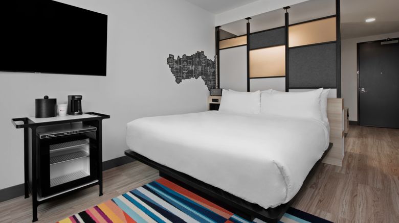 <b>aloft Kansas City Country Club Plaza Room</b>. Images powered by <a href="https://www.leonardoworldwide.com/" title="Leonardo Worldwide" target="_blank">Leonardo</a>.