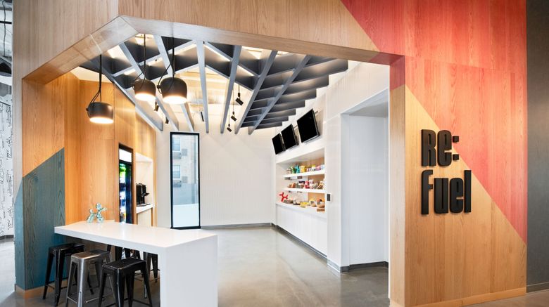 <b>aloft Kansas City Country Club Plaza Room</b>. Images powered by <a href="https://www.leonardoworldwide.com/" title="Leonardo Worldwide" target="_blank">Leonardo</a>.