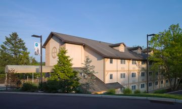 Pine Barn Inn