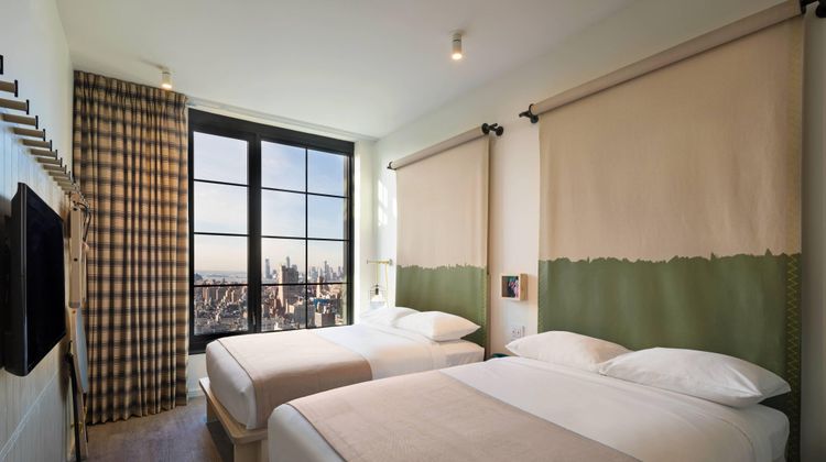 Moxy NYC Chelsea Room