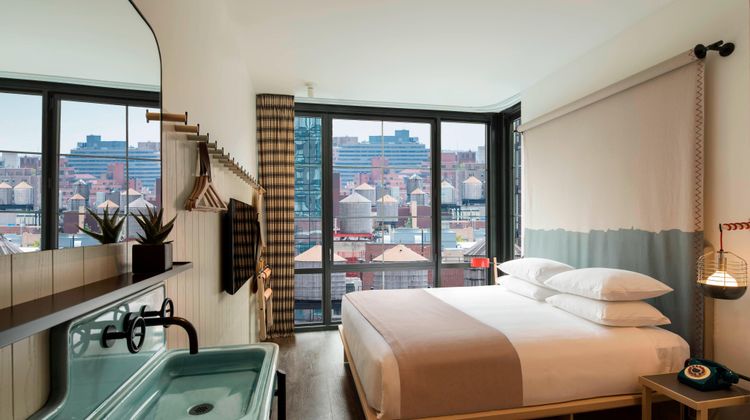 Moxy NYC Chelsea Room
