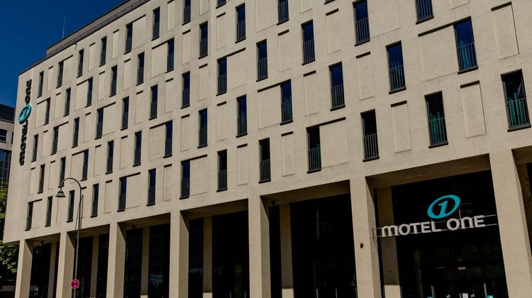 Motel One Cologne-Mediapark Exterior