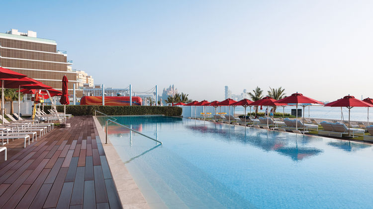 Th8 Palm Dubai Beach Resort,Vignette Col Pool