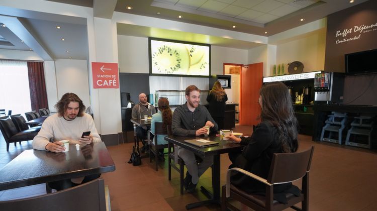Hotel Must Quebec City Airport Restaurant