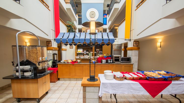 Jaro Hotel Lindbergh Restaurant