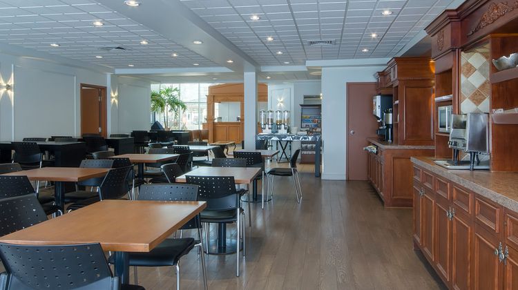 Auberge Quebec Room