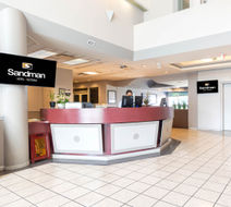 Sandman Hotel Victoria Exterior
