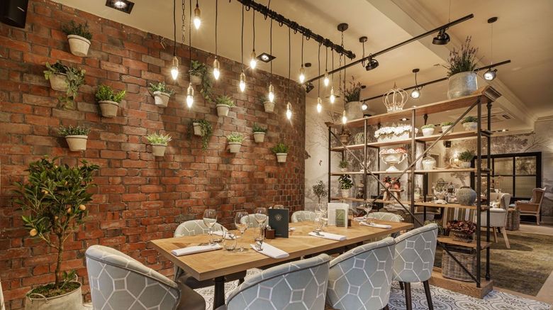 <b>Wynnstay Hotel & Spa Restaurant</b>. Images powered by <a href="https://www.leonardoworldwide.com/" title="Leonardo Worldwide" target="_blank">Leonardo</a>.