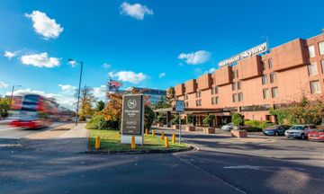 Sheraton Skyline Hotel London Heathrow