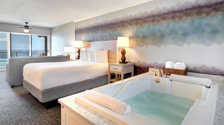 <b>Hallmark Resort Room</b>. Images powered by <a href="https://www.leonardoworldwide.com/" title="Leonardo Worldwide" target="_blank">Leonardo</a>.