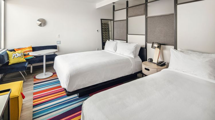 Aloft Anchorage Room
