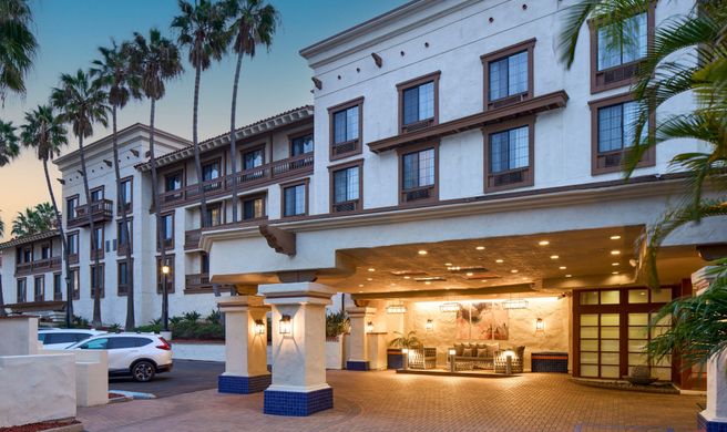 Courtyard by Marriott San Diego Old Town Exterior