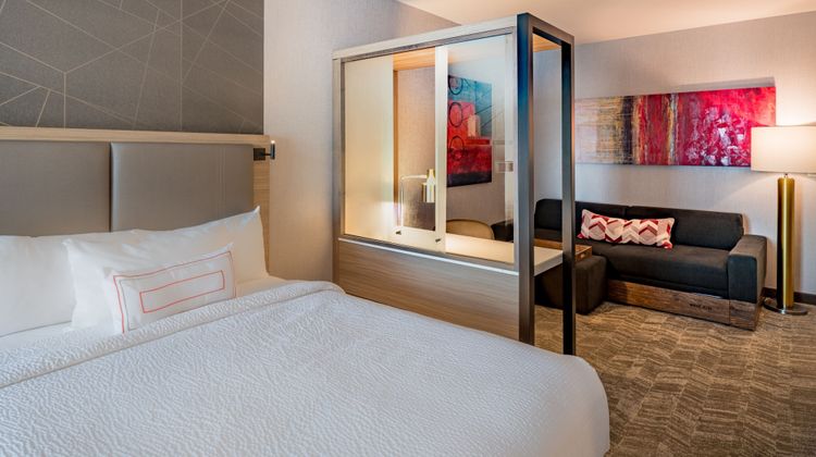 SpringHill Suites Dallas Central Express Suite