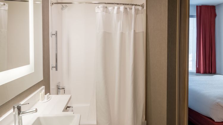 SpringHill Suites Dallas Central Express Room
