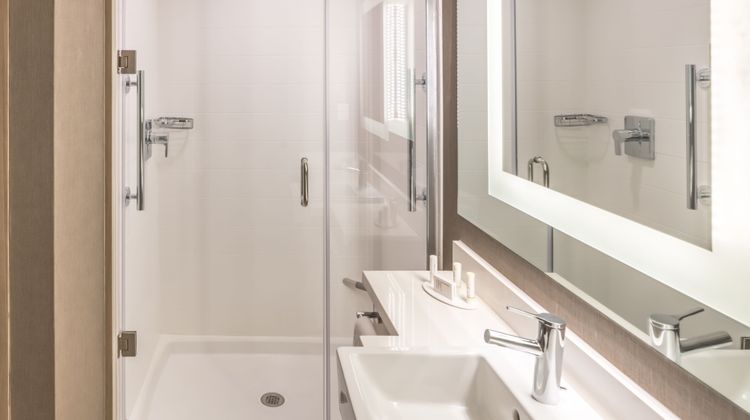 SpringHill Suites Dallas Central Express Room