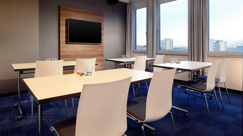 <b>Aloft Stuttgart Meeting</b>. Images powered by <a href="https://www.leonardoworldwide.com/" title="Leonardo Worldwide" target="_blank">Leonardo</a>.