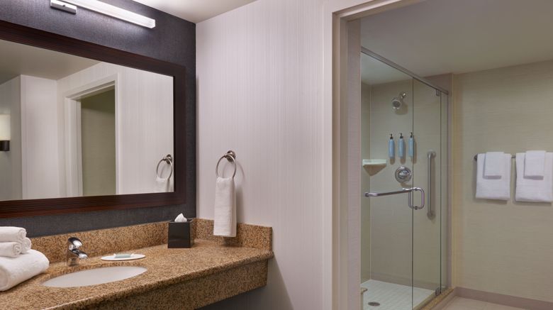 <b>Courtyard by Marriott Calgary Airport Room</b>. Images powered by <a href="https://www.leonardoworldwide.com/" title="Leonardo Worldwide" target="_blank">Leonardo</a>.