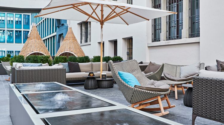 Motel One Zurich Exterior