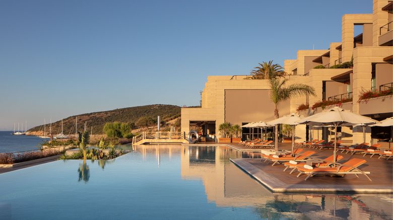 <b>Caresse, a Luxury Collection Resort/Spa Pool</b>. Images powered by <a href="https://www.leonardoworldwide.com/" title="Leonardo Worldwide" target="_blank">Leonardo</a>.