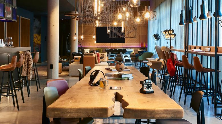 <b>Moxy Essen City Restaurant</b>. Images powered by <a href="https://www.leonardoworldwide.com/" title="Leonardo Worldwide" target="_blank">Leonardo</a>.
