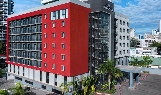 Crowne Plaza Dar Es Salaam Exterior
