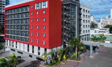 Crowne Plaza Dar Es Salaam