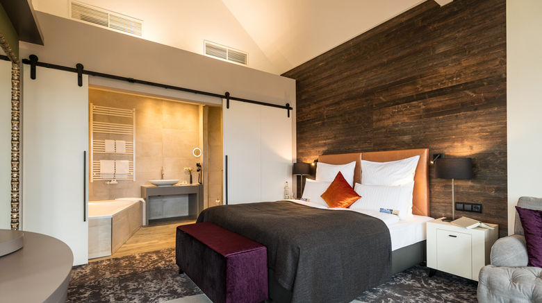 <b>Hotel Heinz Room</b>. Images powered by <a href="https://www.leonardoworldwide.com/" title="Leonardo Worldwide" target="_blank">Leonardo</a>.