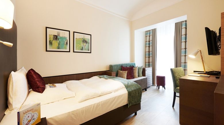 <b>Hotel Heinz Room</b>. Images powered by <a href="https://www.leonardoworldwide.com/" title="Leonardo Worldwide" target="_blank">Leonardo</a>.