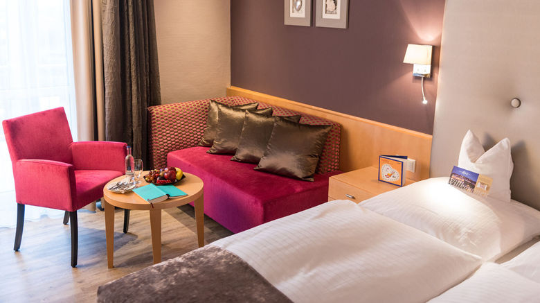 <b>Hotel Heinz Room</b>. Images powered by <a href="https://www.leonardoworldwide.com/" title="Leonardo Worldwide" target="_blank">Leonardo</a>.