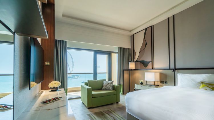 Amwaj Rotana Suite