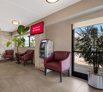 Red Roof PLUS+ Nashville Airport Lobby