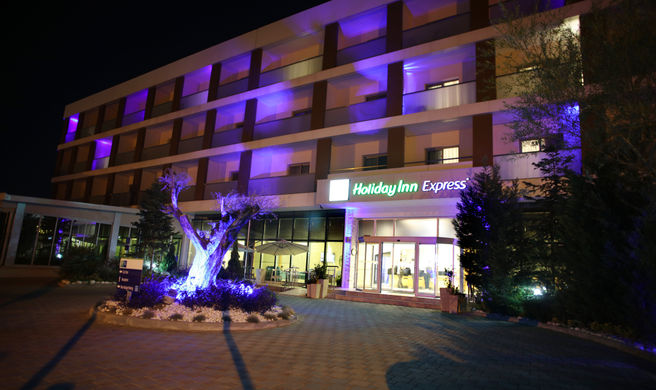 Holiday Inn Express Manisa West Exterior