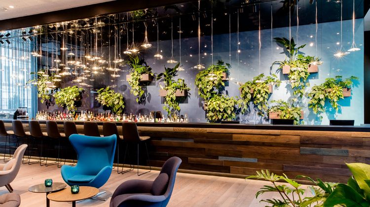Motel One Bonn-Hauptbahnhof Lobby