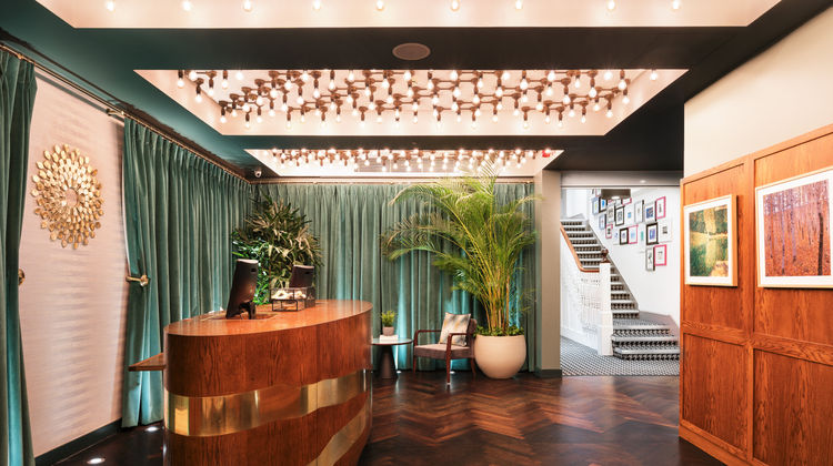 Hotel Indigo Kensington Earl's Court Exterior