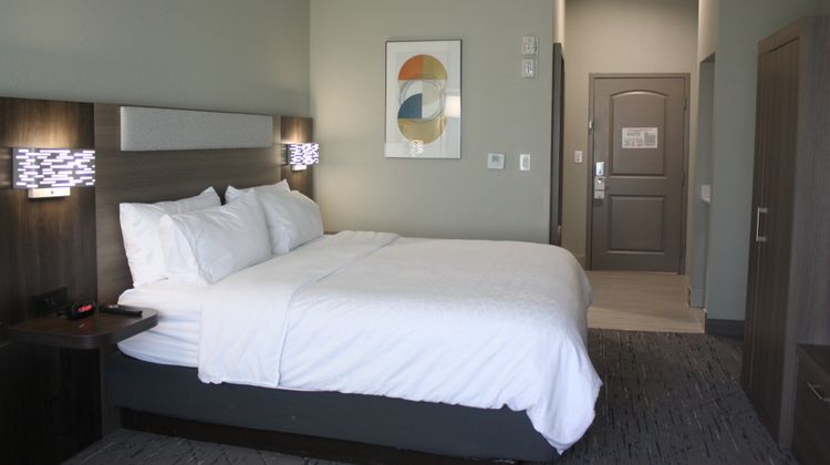Holiday Inn Express Shamrock N Room