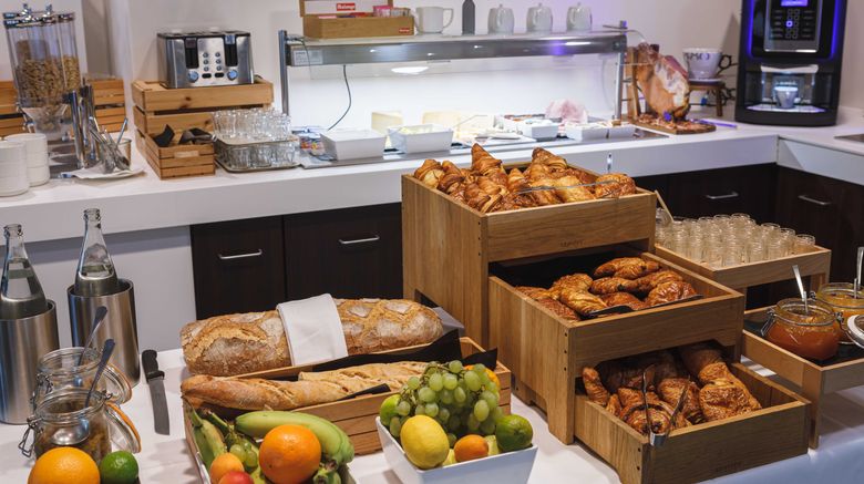 <b>Holiday Inn Toulon - City Centre Restaurant</b>. Images powered by <a href="https://www.leonardoworldwide.com/" title="Leonardo Worldwide" target="_blank">Leonardo</a>.