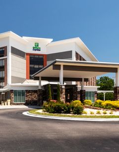 Holiday Inn Express Sports Center