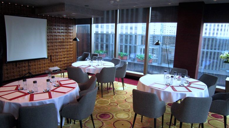 <b>Hotel Indigo Hong Kong Island Meeting</b>. Images powered by <a href="https://www.leonardoworldwide.com/" title="Leonardo Worldwide" target="_blank">Leonardo</a>.