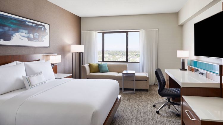 Delta Hotels by Marriott Phoenix Mesa Room