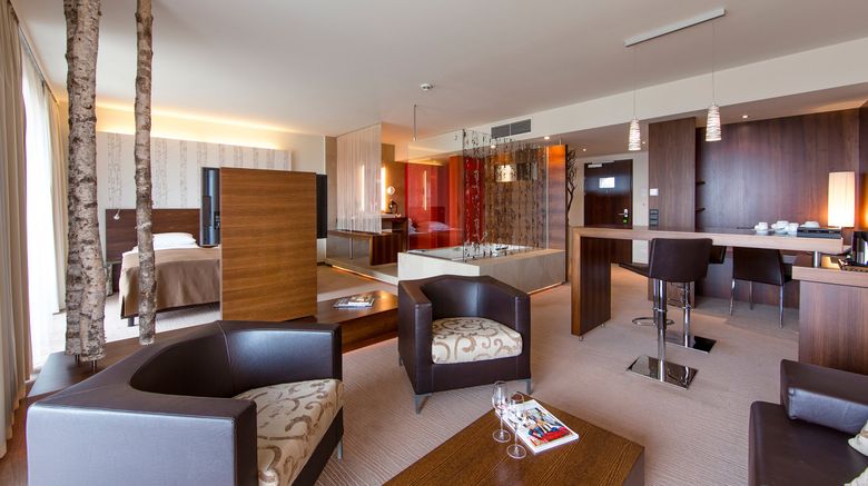 <b>Das Seepark Woerthersee Resort Suite</b>. Images powered by <a href="https://www.leonardoworldwide.com/" title="Leonardo Worldwide" target="_blank">Leonardo</a>.