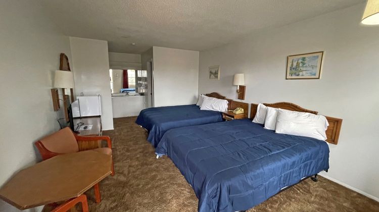 Scottish Inn Room