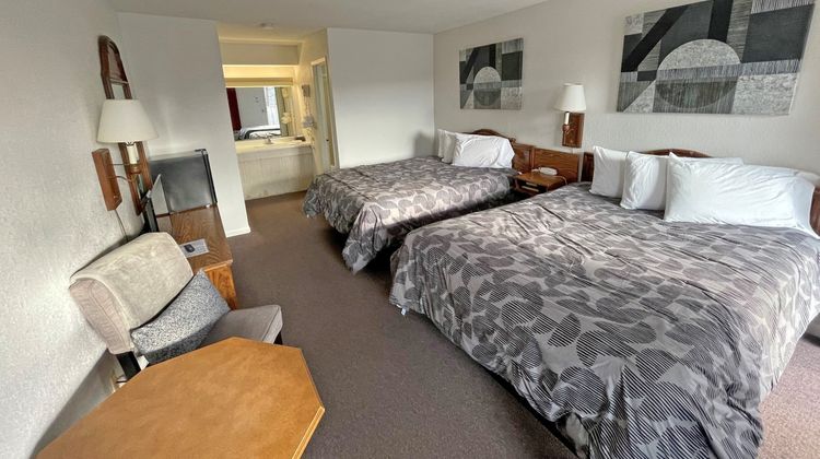 Scottish Inn Room