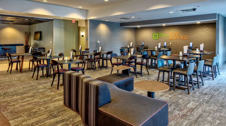Courtyard Marriott Newport News Airport Restaurant
