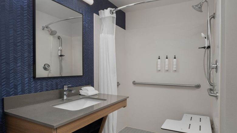 <b>Fairfield Inn & Suites Roanoke Hollins Room</b>. Images powered by <a href="https://www.leonardoworldwide.com/" title="Leonardo Worldwide" target="_blank">Leonardo</a>.