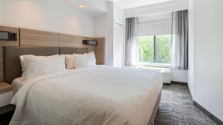 <b>SpringHill Suites Gainesville Room</b>. Images powered by <a href="https://www.leonardoworldwide.com/" title="Leonardo Worldwide" target="_blank">Leonardo</a>.