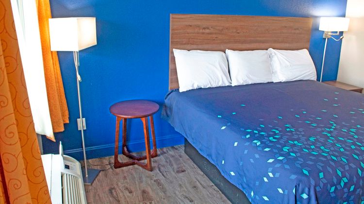 Scottish Inn Room