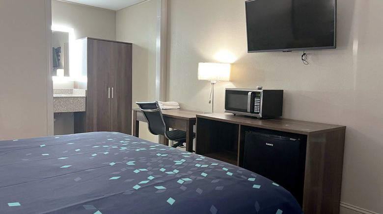 <b>Scottish Inn Room</b>. Images powered by <a href="https://www.leonardoworldwide.com/" title="Leonardo Worldwide" target="_blank">Leonardo</a>.