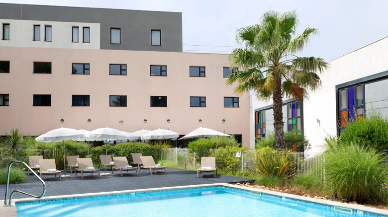 <b>Holiday Inn Marseille Airport Pool</b>. Images powered by <a href="https://www.leonardoworldwide.com/" title="Leonardo Worldwide" target="_blank">Leonardo</a>.
