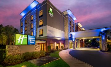 Holiday Inn Express & Suites Lexington